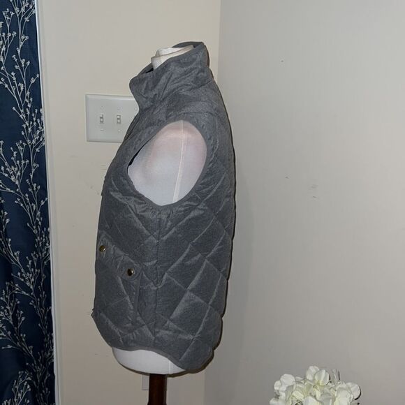 J. Crew  Quilted Down Excursion Vest in Flannel Gray sz XS - Picture 2 of 8
